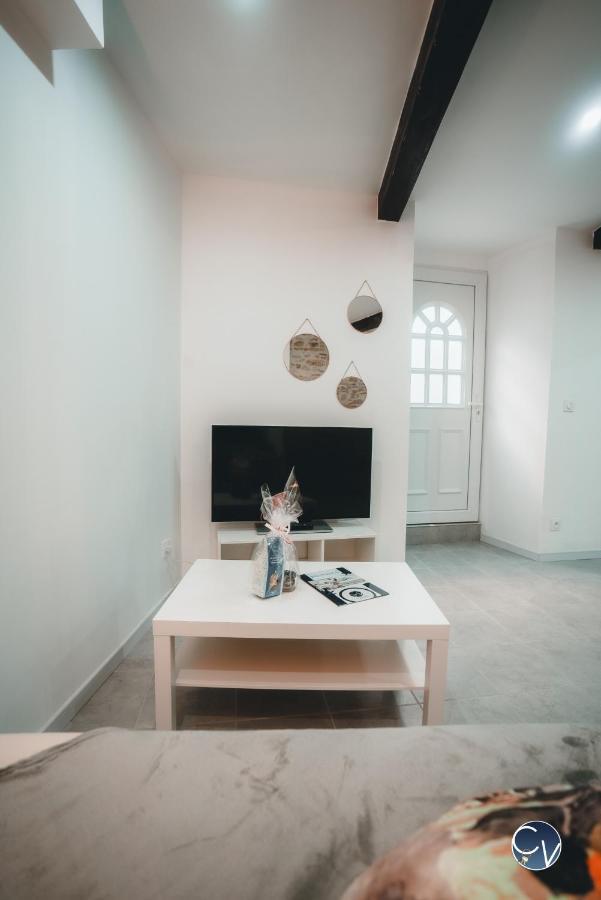 Appartement Neuf Et Moderne Dans Le Centre Ville Bagnols-sur-Cèze Exteriör bild