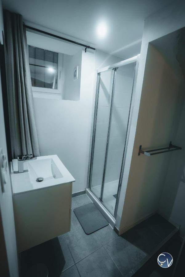Appartement Neuf Et Moderne Dans Le Centre Ville Bagnols-sur-Cèze Exteriör bild
